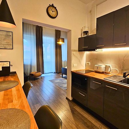 Amzei Studios & Suites Bucarest Esterno foto