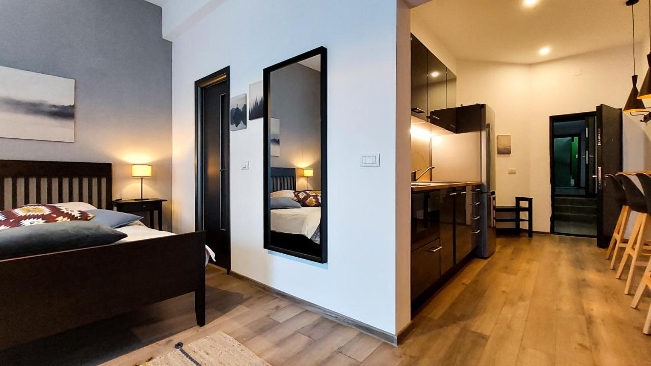 Amzei Studios & Suites Bucarest Esterno foto