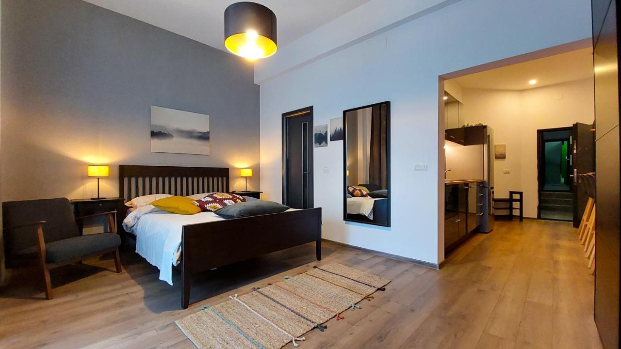 Amzei Studios & Suites Bucarest Esterno foto