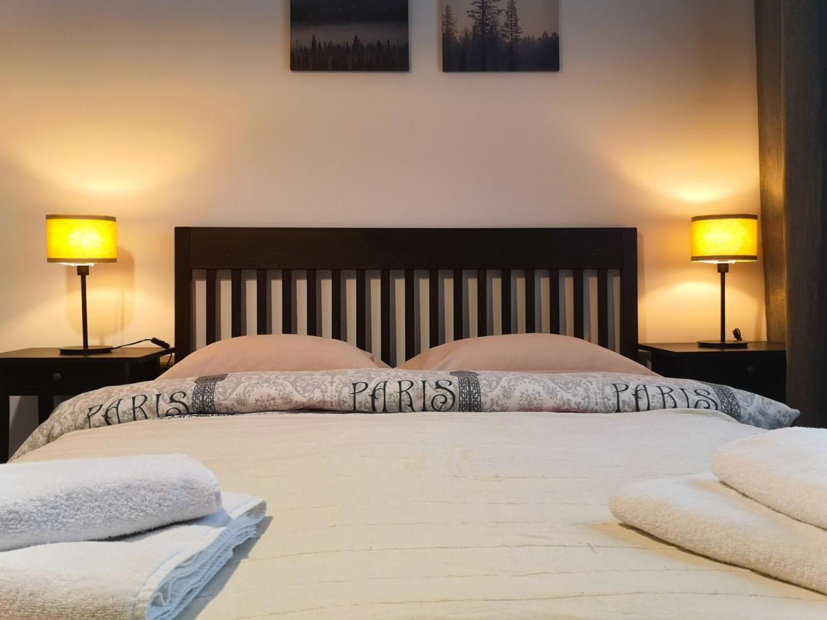 Amzei Studios & Suites Bucarest Esterno foto