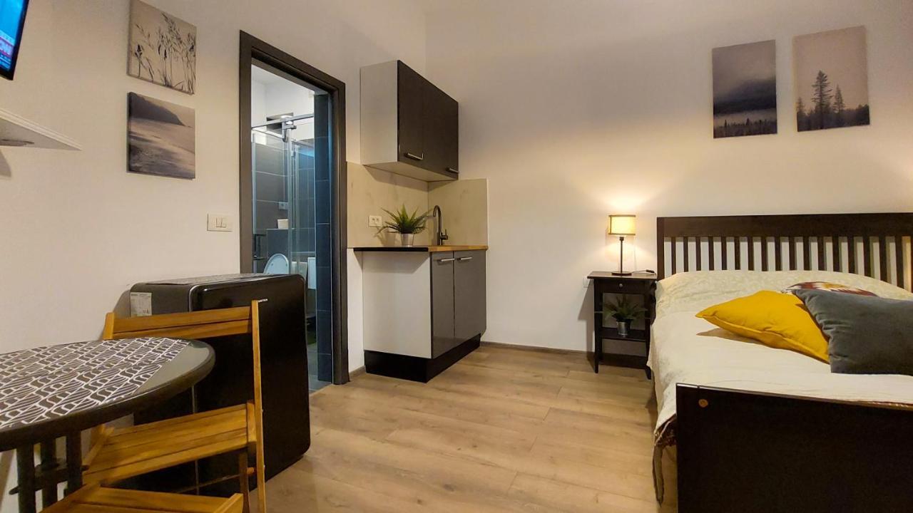 Amzei Studios & Suites Bucarest Esterno foto