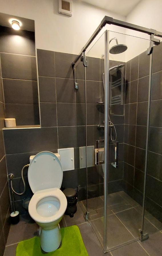 Amzei Studios & Suites Bucarest Esterno foto