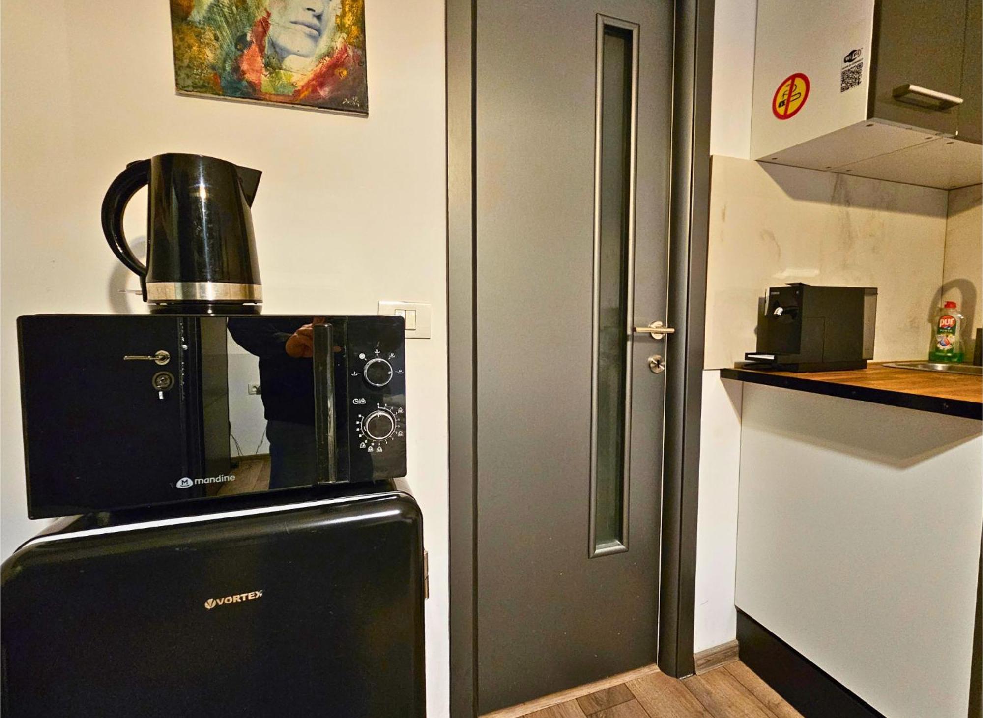 Amzei Studios & Suites Bucarest Esterno foto