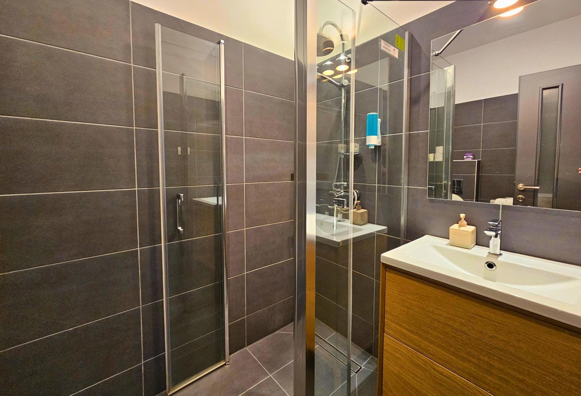 Amzei Studios & Suites Bucarest Esterno foto